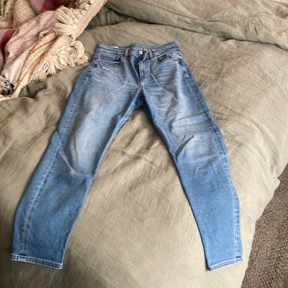 New American Eagle 90s Jean!